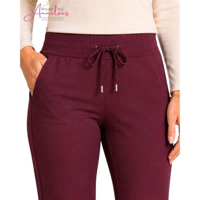 Zoso Travel Broek Jantine recht - Bordeaux Zoso Travel Broek Jantine recht - Bordeaux